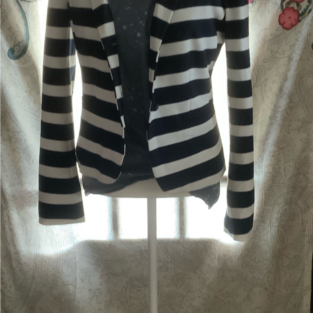 NWOT GAP Navy and White Striped The Academy Blazer XS Size 0